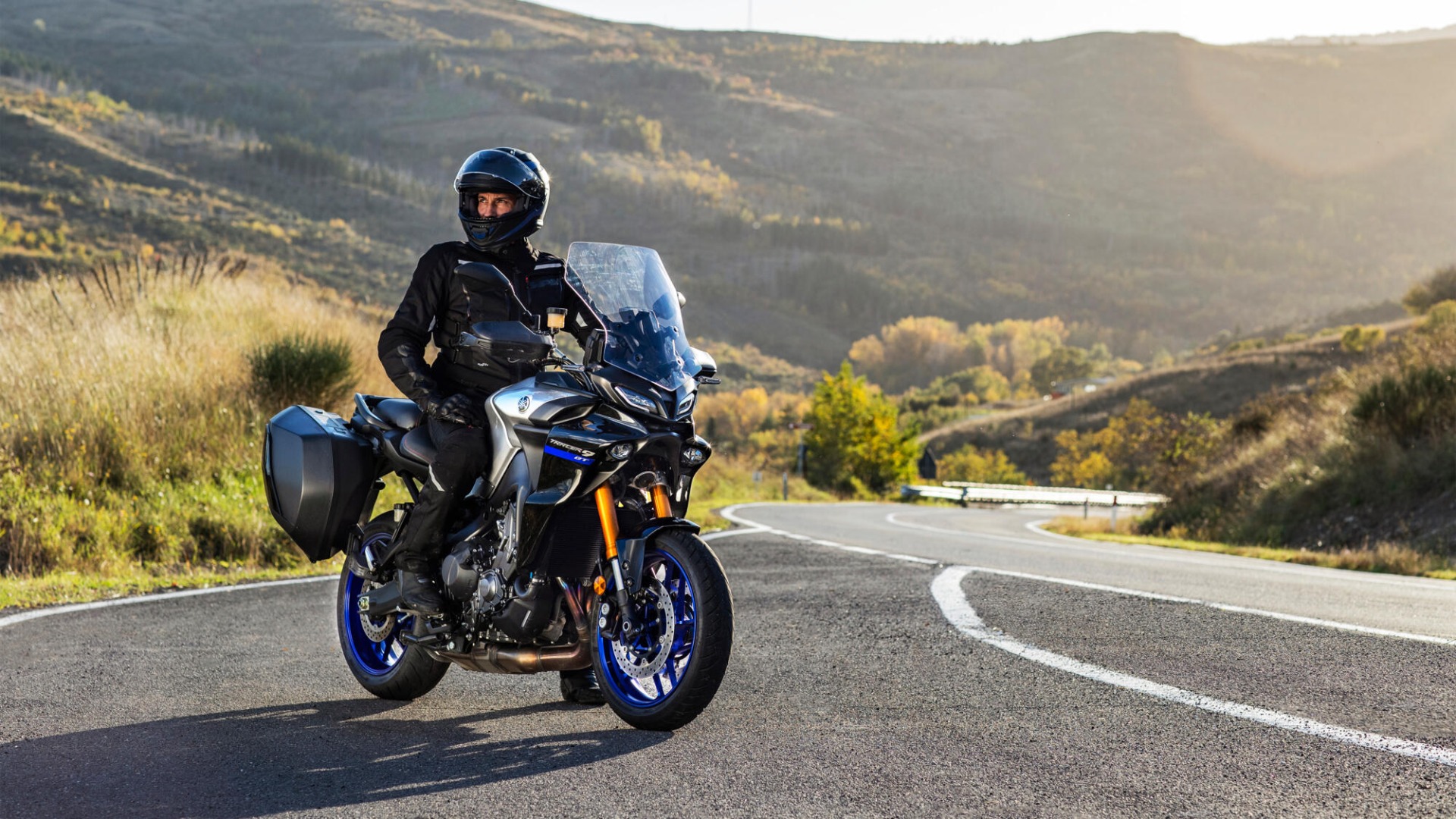 2021-Yamaha-MT09TRGT-EU-Icon_Performance_-Static-008-03