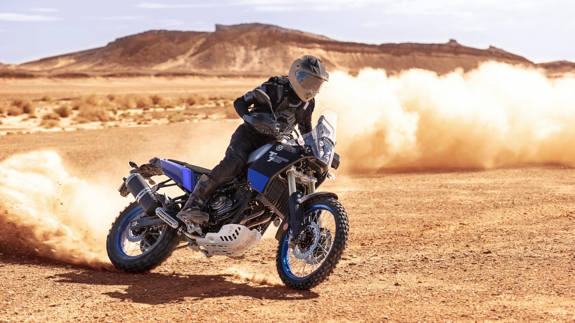 2021-Yamaha-XTZ700-EU-Ceramic_Ice-Action-003-03_1