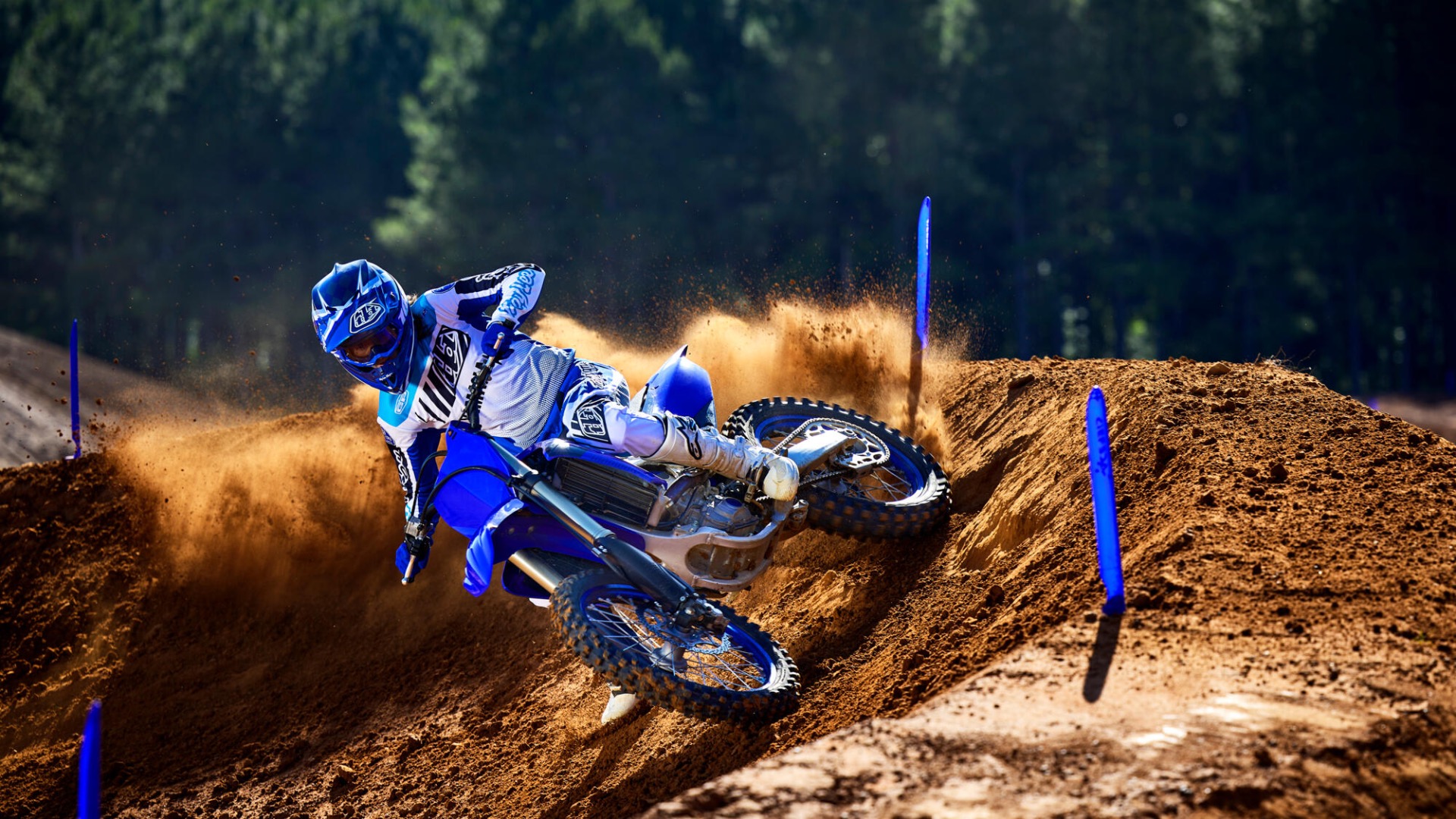 2023-Yamaha-YZ250F-EU-Icon_Blue-Action-002-03