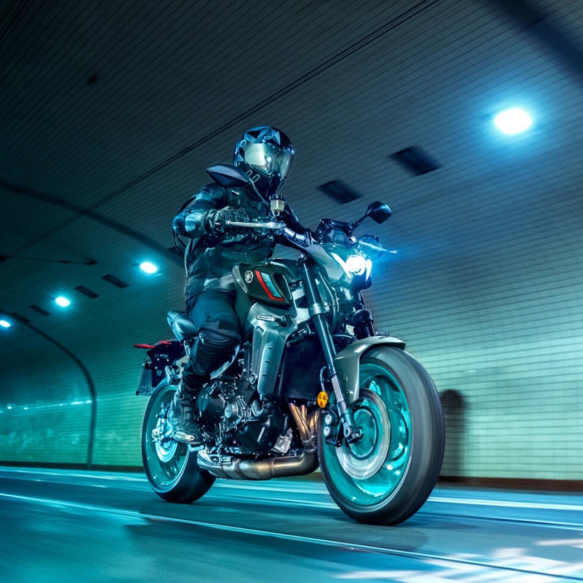 Yamaha_MT-_09_1