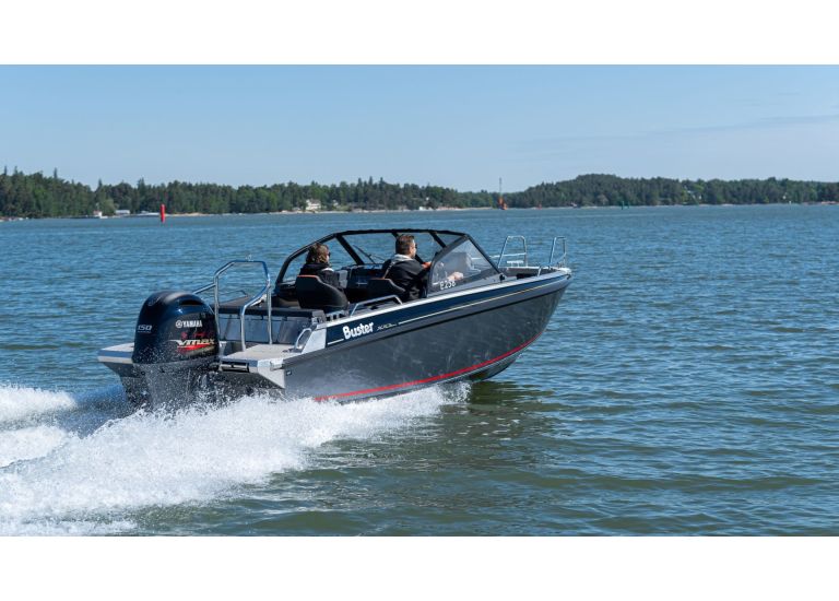 Buster XXL VMAX Yamaha Center
