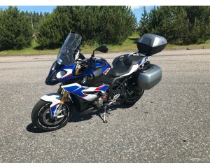 BMW S