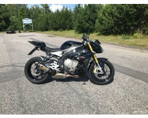BMW S