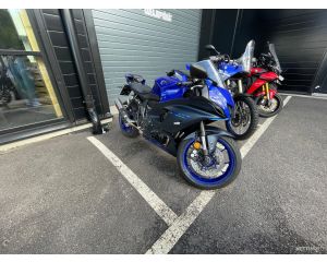 Yamaha YZF-R7