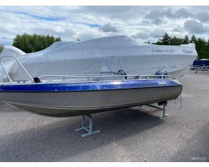 Buster M1+YAMAHA F 40 HV
